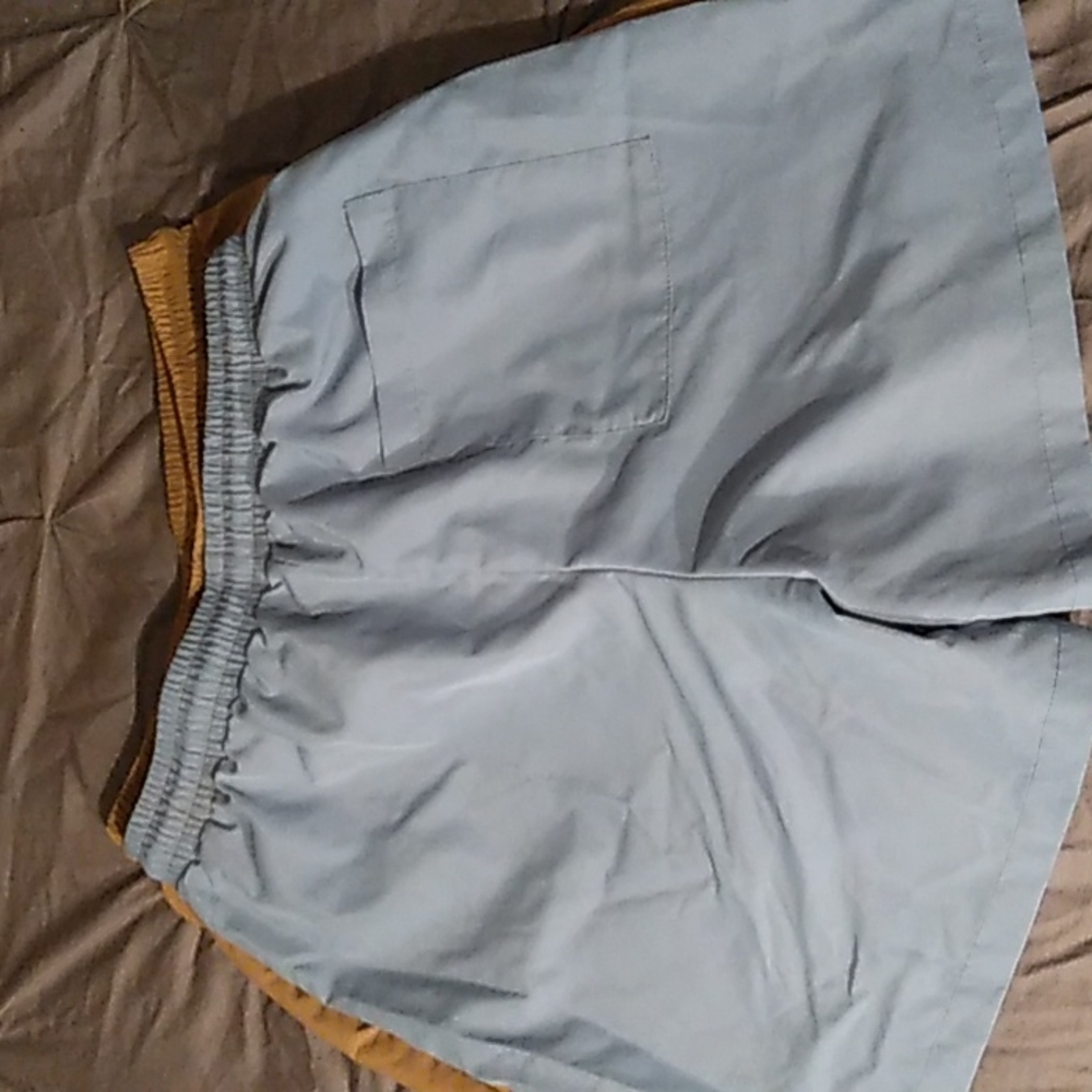Shorts :) - Picture 2 of 3
